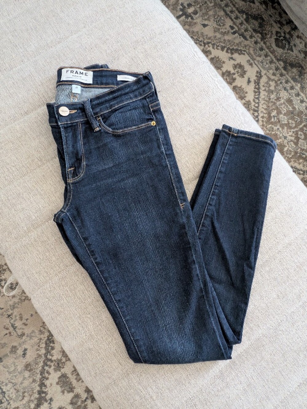 Frame Denim Le Skinny de Jeanne Dark  Women's Jeans